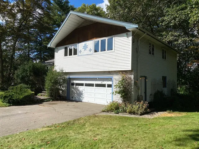 $900,000 | 19 Cynthia Road, Canton, MA 02021
