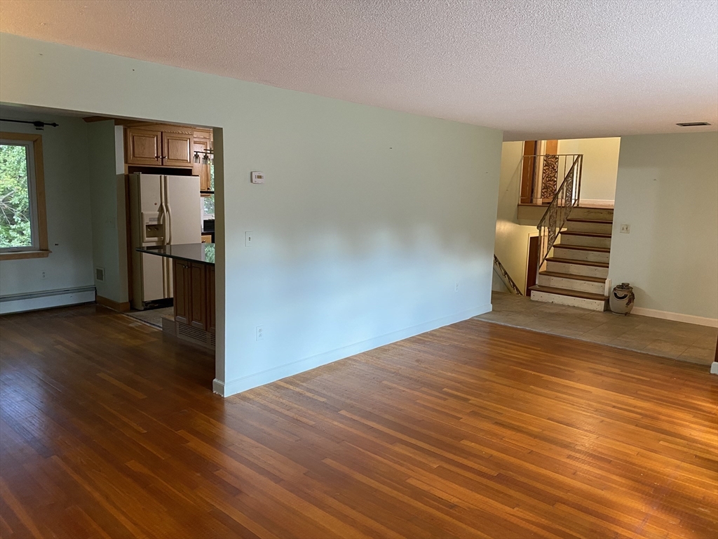 19 Cynthia Road Canton, MA 02021 - Photo 5 of 16