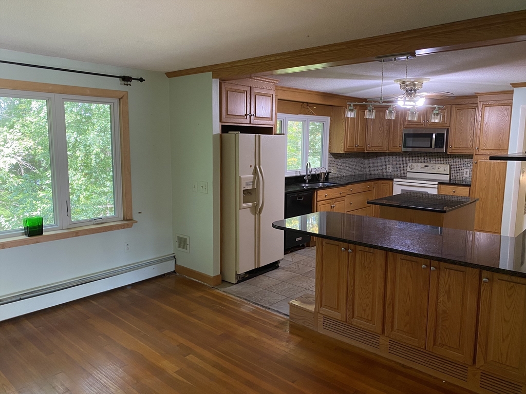 19 Cynthia Road Canton, MA 02021 - Photo 6 of 16