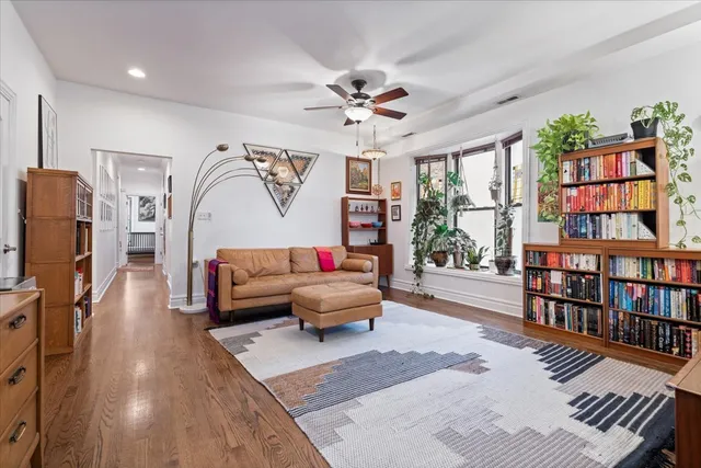 $3,100 | 1048 West Lawrence Avenue, Unit 2, Chicago, IL 60640