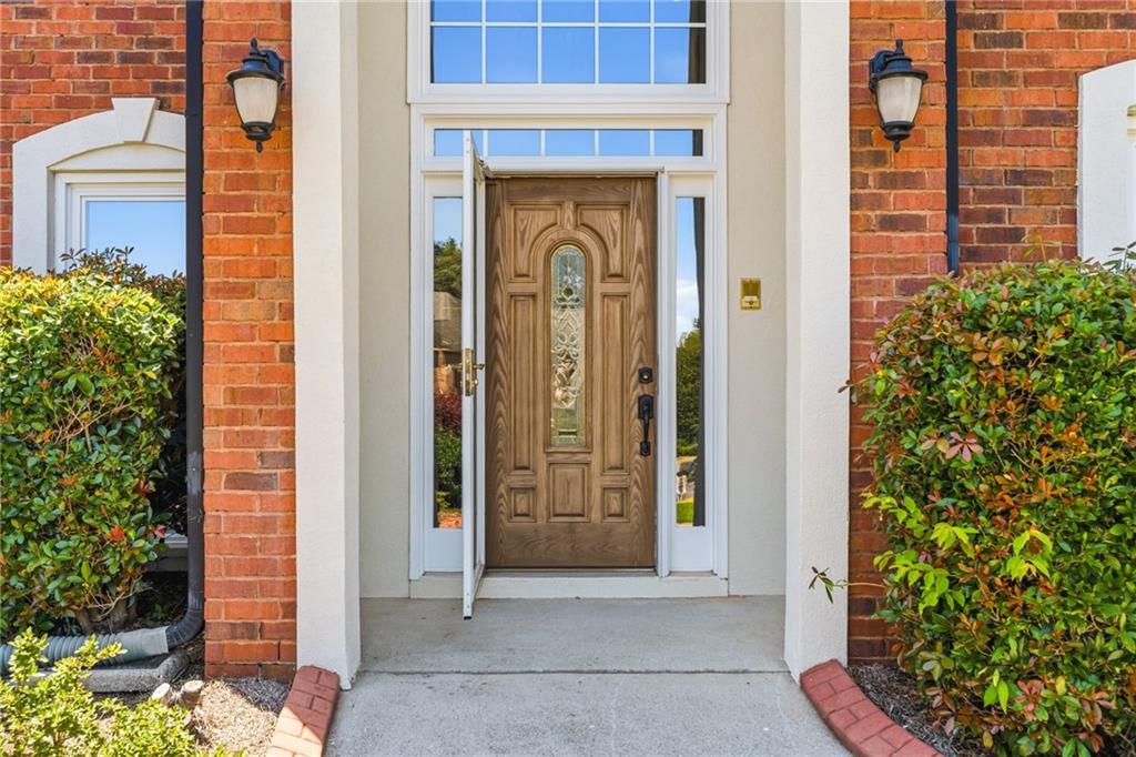 3050 Ridge Oak Drive Suwanee, GA 30024 - Photo 2 of 29