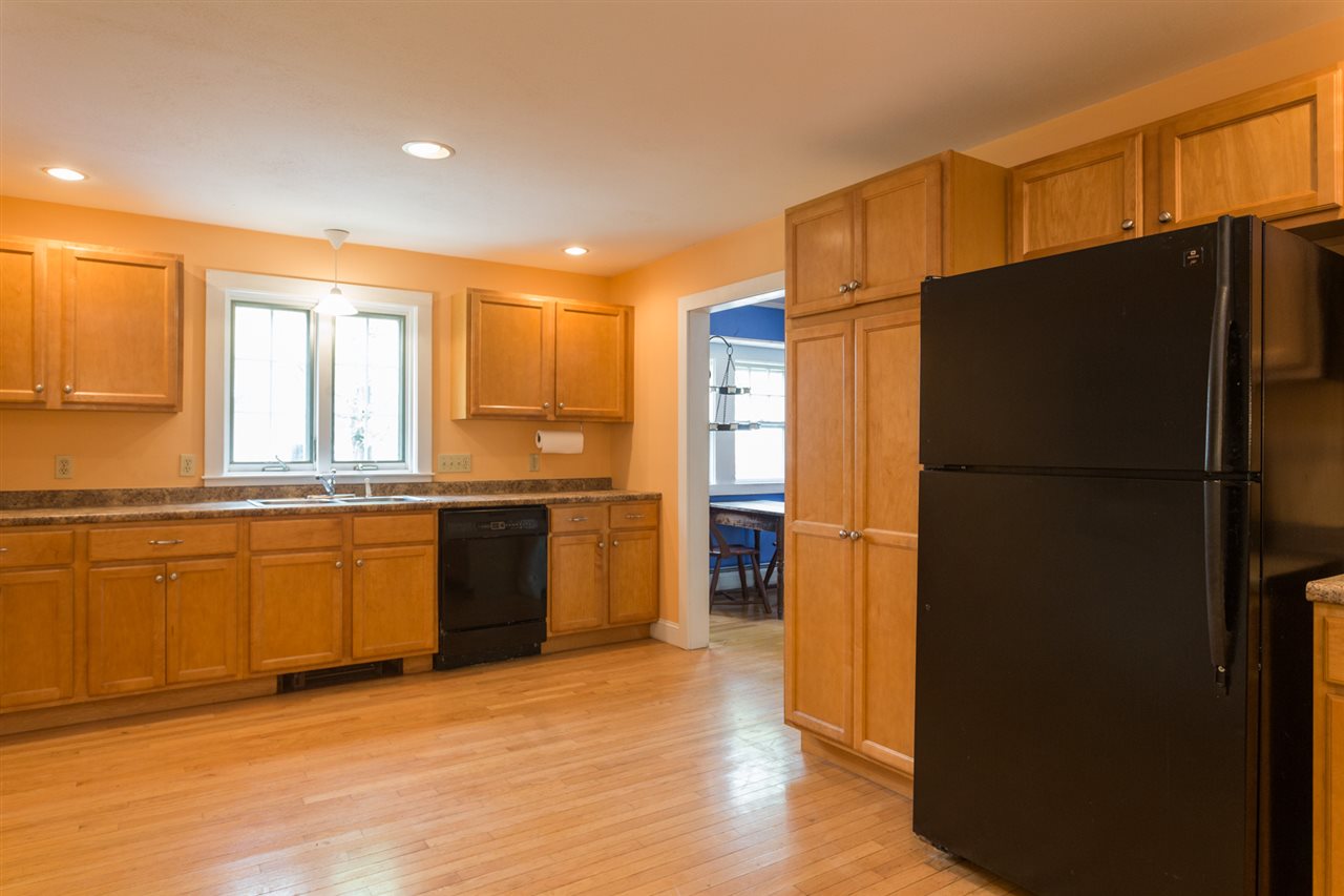 80 Washington Street Exeter, NH 03833 - Photo 3 of 31