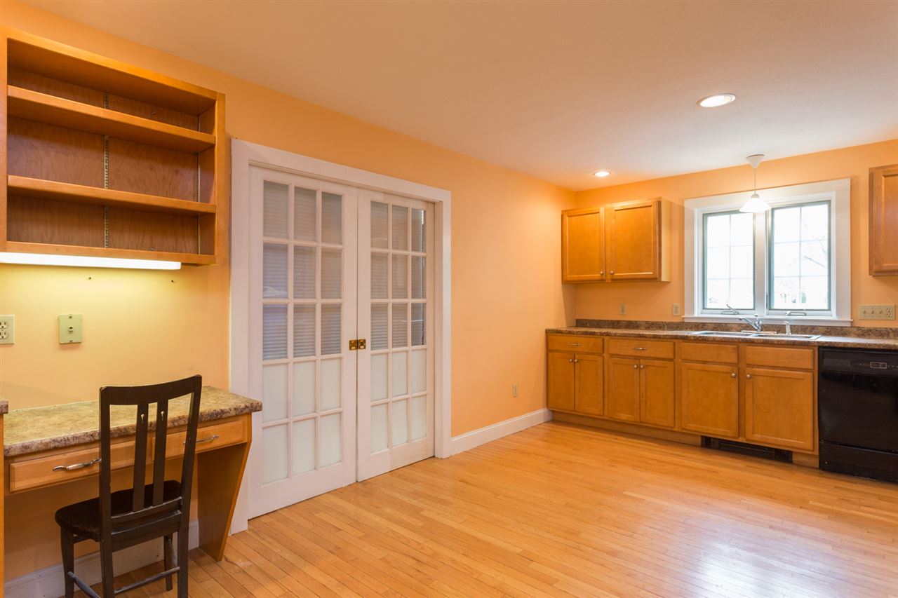 80 Washington Street Exeter, NH 03833 - Photo 4 of 31