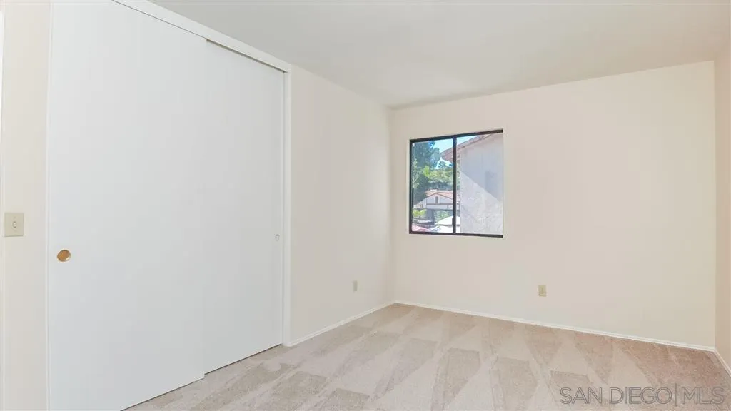 14662 Silverset Street Poway, CA 92064 - Photo 20 of 25 an empty room with a window