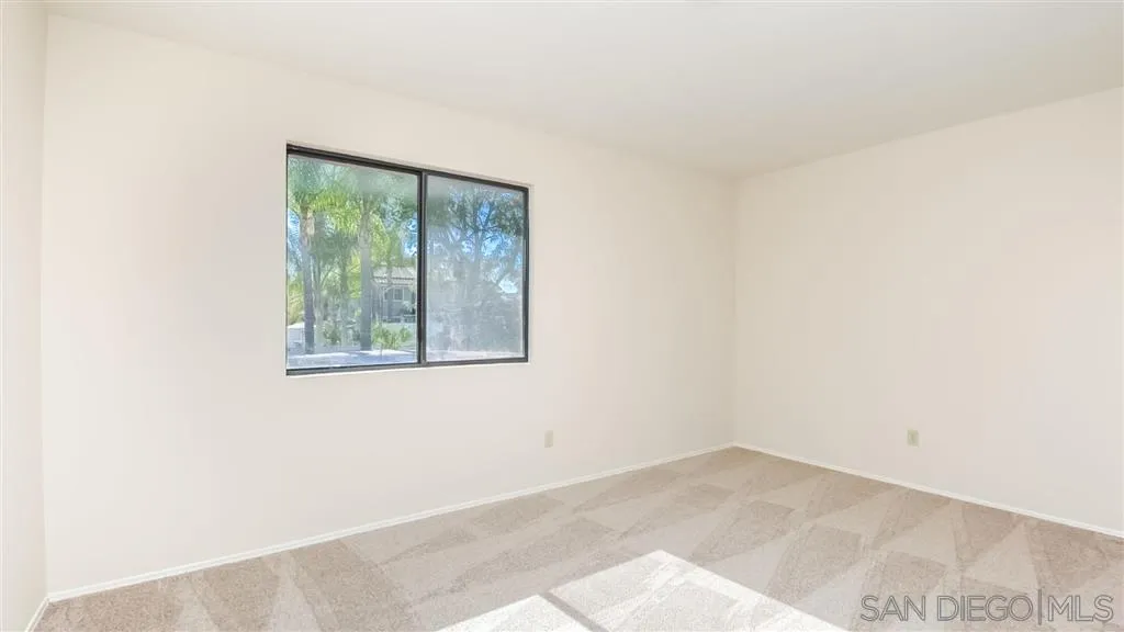 14662 Silverset Street Poway, CA 92064 - Photo 22 of 25 an empty room with a window