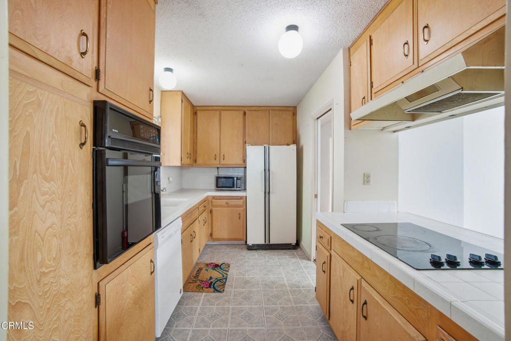 1341 Edgewood Way, Unit 23 Oxnard, CA 93030 - Photo 13 of 39