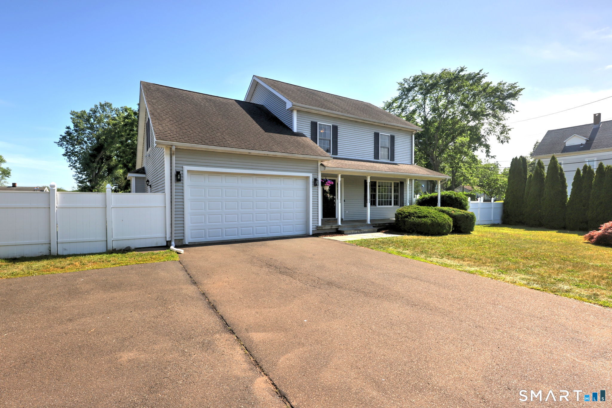 126 Silver Sands Road East Haven, CT 06512 - Photo 2 of 40