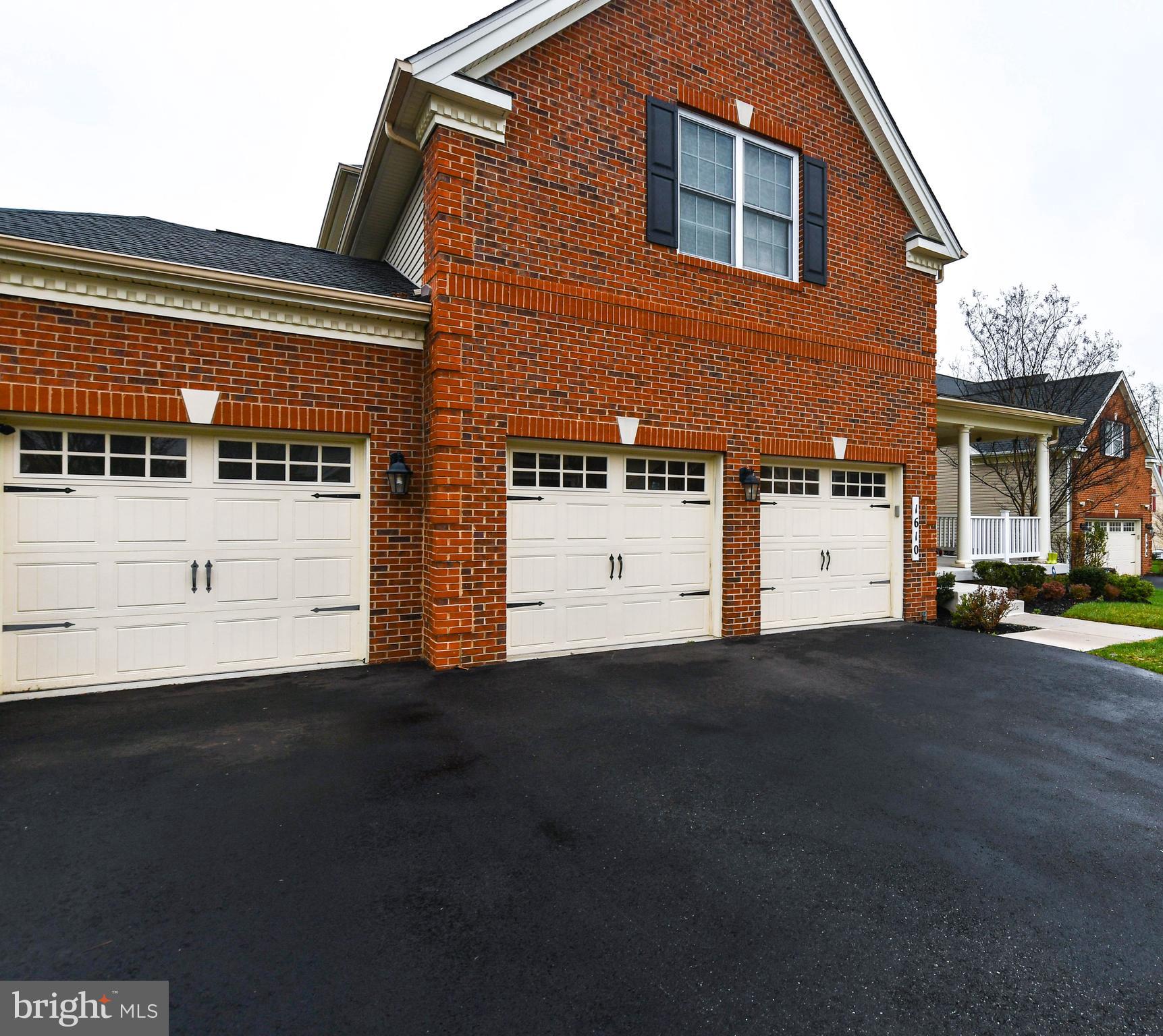 1610 Stream Valley Overlook Severn, MD 21144 - Photo 6 of 86 Garage