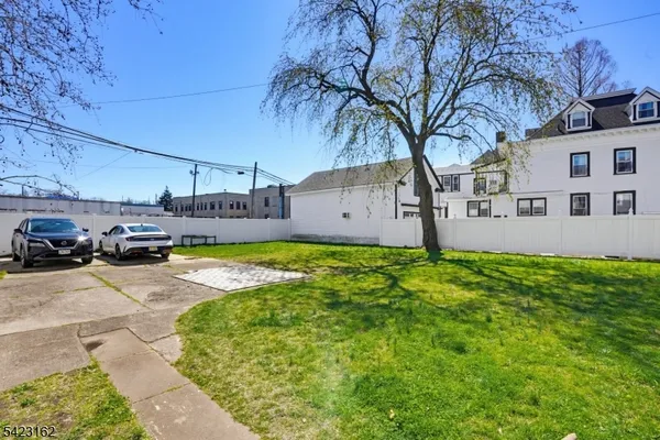 $3,800 | 519 Westminster Avenue, Elizabeth, NJ 07208