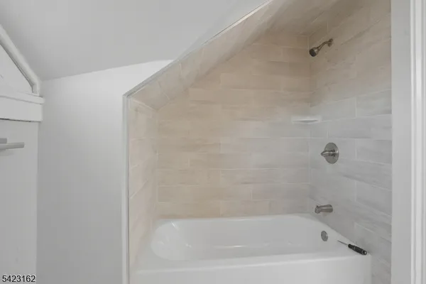 $3,800 | 519 Westminster Avenue, Elizabeth, NJ 07208