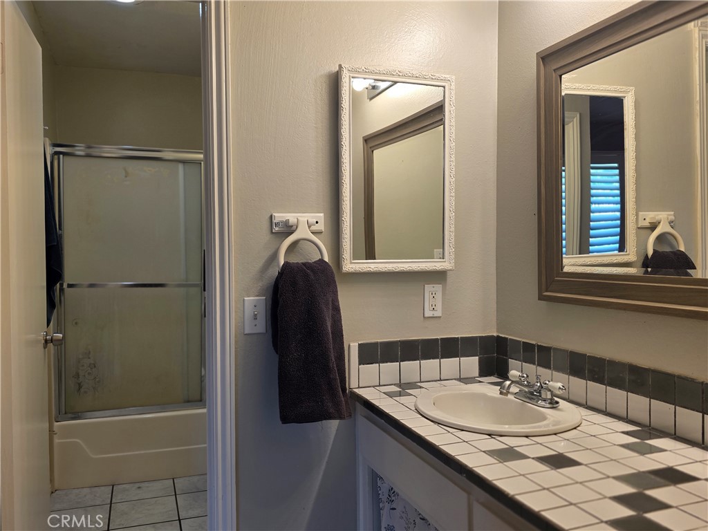 11219 Hood Way Stanton, CA 90680 - Photo 12 of 26