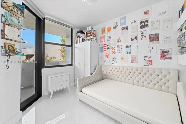 $1,295,000 | 161 Crandon Boulevard, Unit 419, Key Biscayne, FL 33149