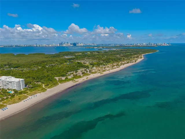 $1,295,000 | 161 Crandon Boulevard, Unit 419, Key Biscayne, FL 33149