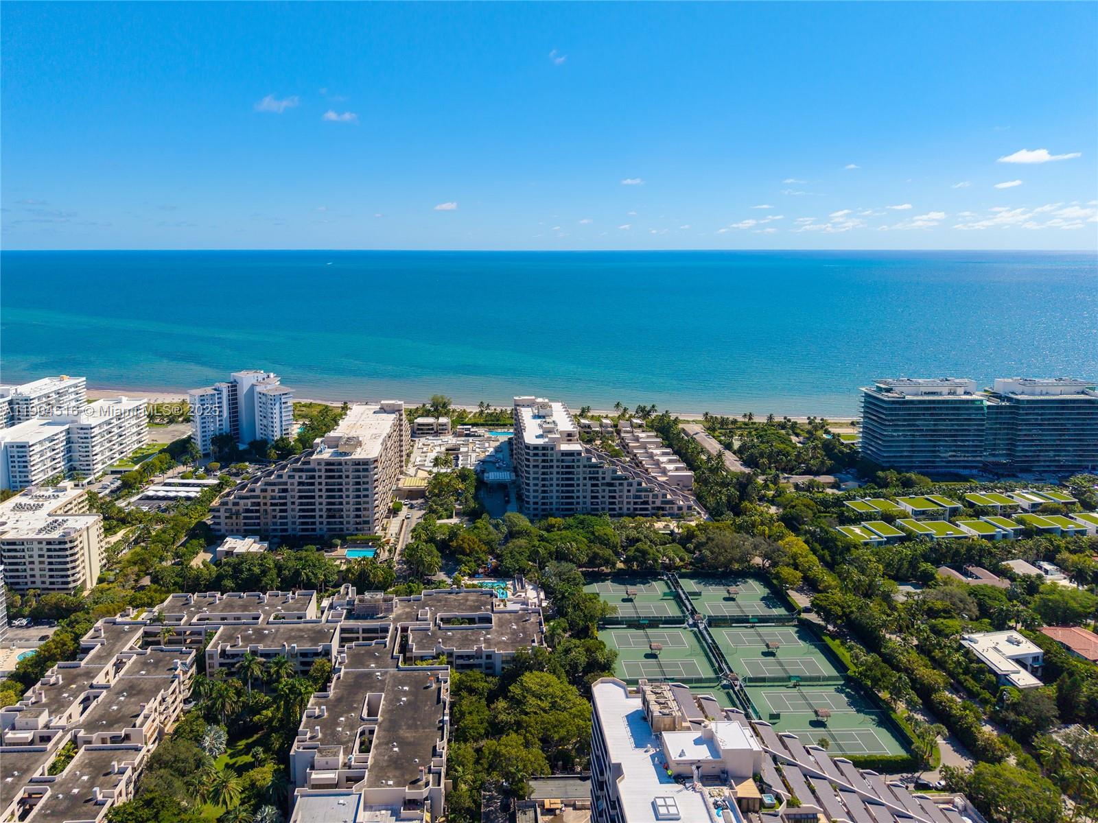 161 Crandon Boulevard, Unit 419 Key Biscayne, FL 33149 - Photo 34 of 35 a view of a city
