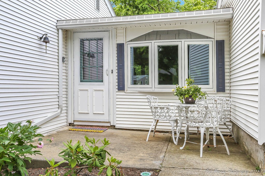 14 Arthur Road Andover, MA 01810 - Photo 3 of 26 Gallery Image 3