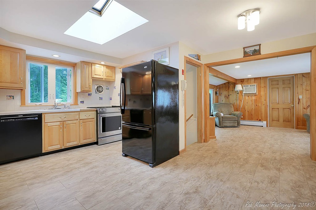 14 Arthur Road Andover, MA 01810 - Photo 6 of 26 Gallery Image 6