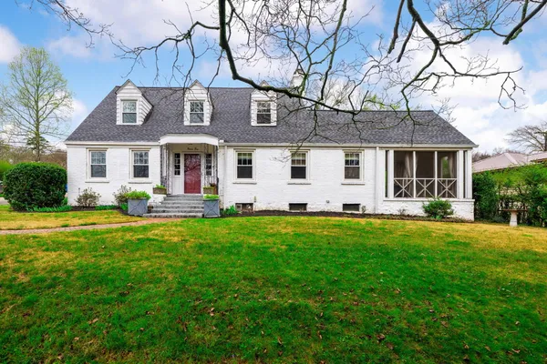 $550,000 | 25 Belvoir Avenue, Chattanooga, TN 37411