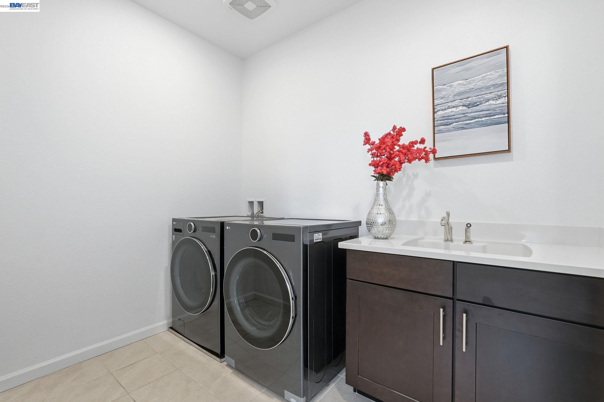 5526 Silver Way Dublin, CA 94568 - Photo 33 of 97