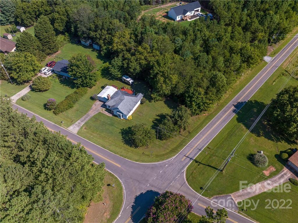 202 Tryon School Loop Road Bessemer City, NC 28016 - Photo 5 of 28 Gallery Image 5