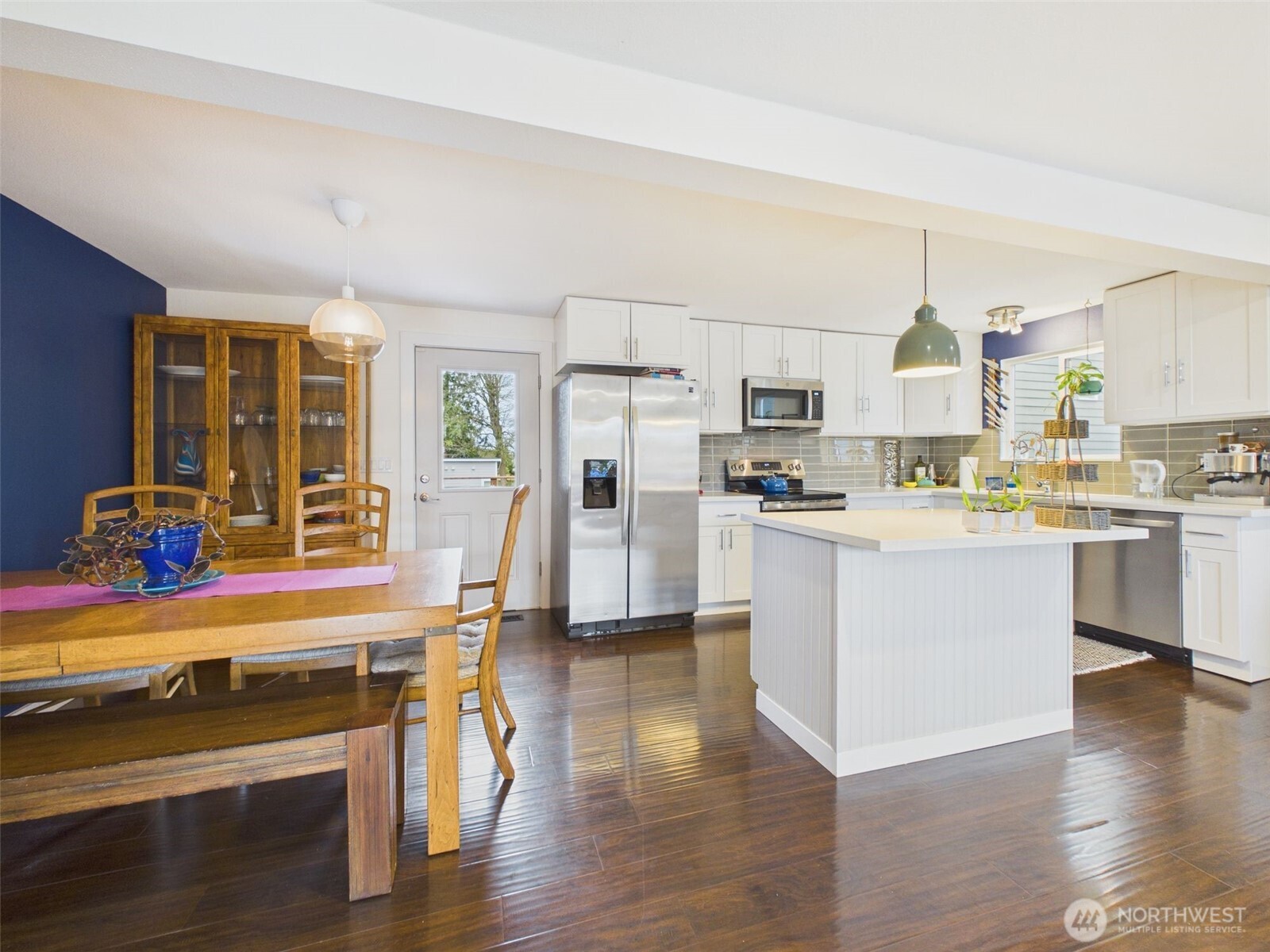 215 Hubbard Road Lynnwood, WA 98036 - Photo 11 of 28