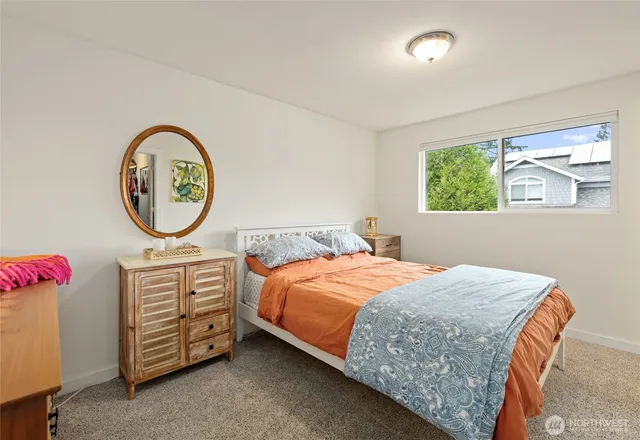 $939,900 | 215 Hubbard Road, Lynnwood, WA 98036