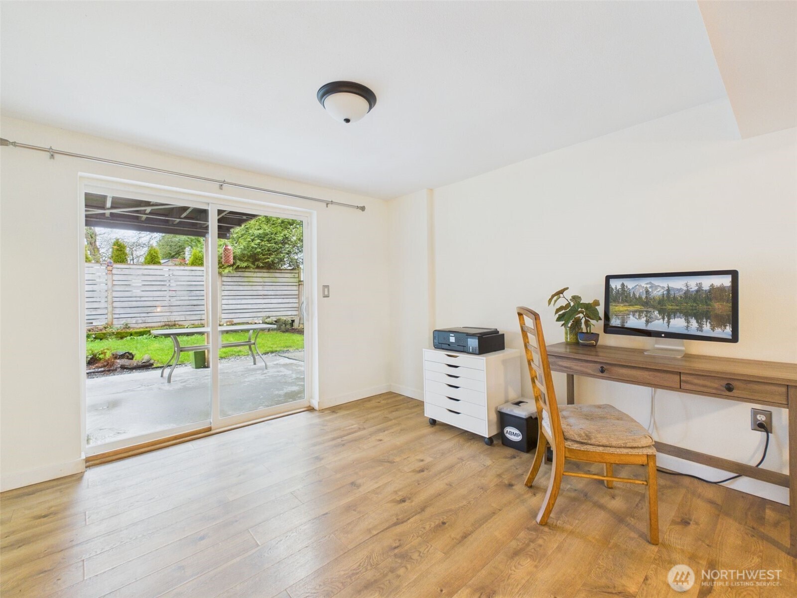 215 Hubbard Road Lynnwood, WA 98036 - Photo 22 of 28