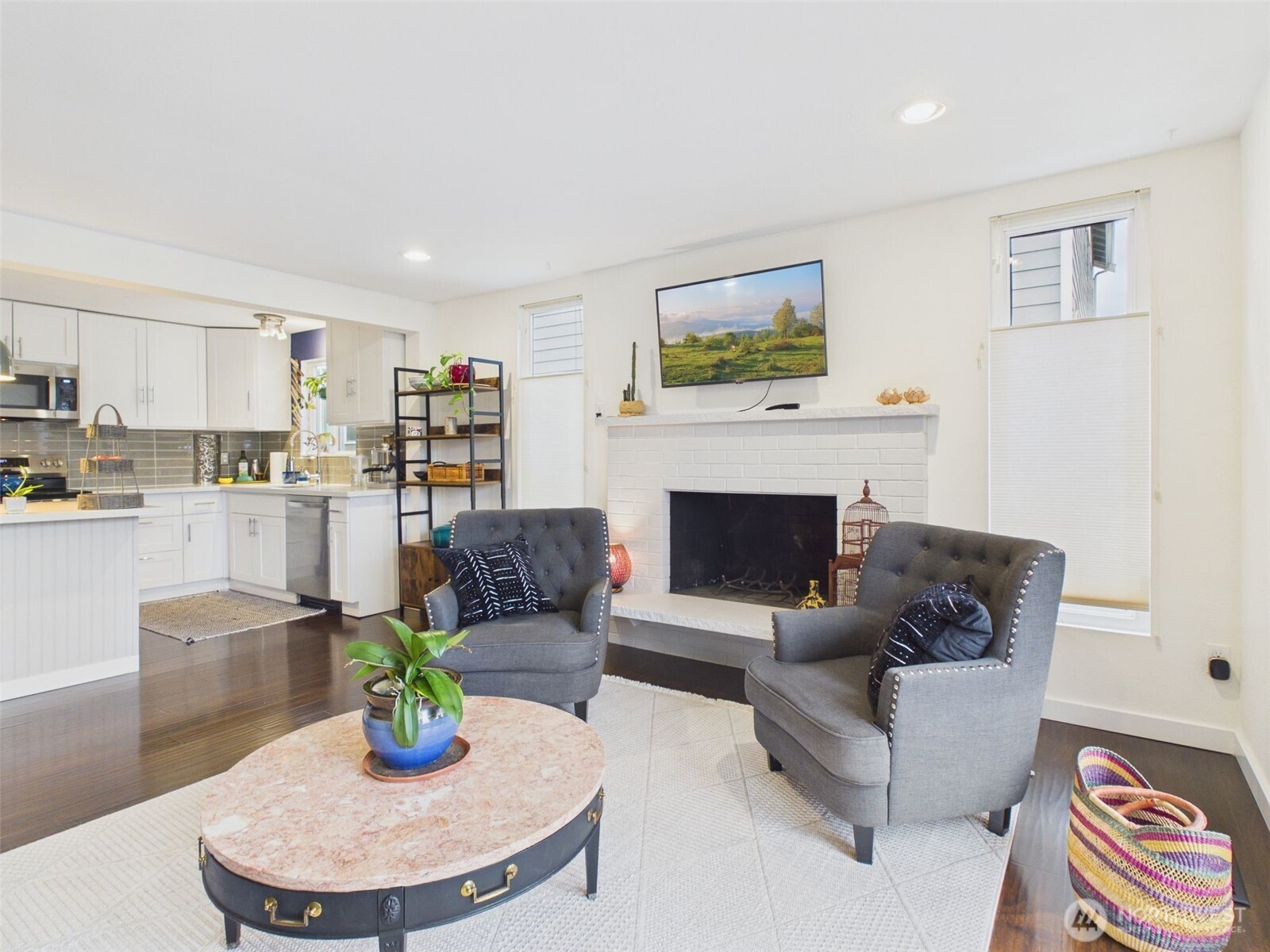 215 Hubbard Road Lynnwood, WA 98036 - Photo 5 of 28