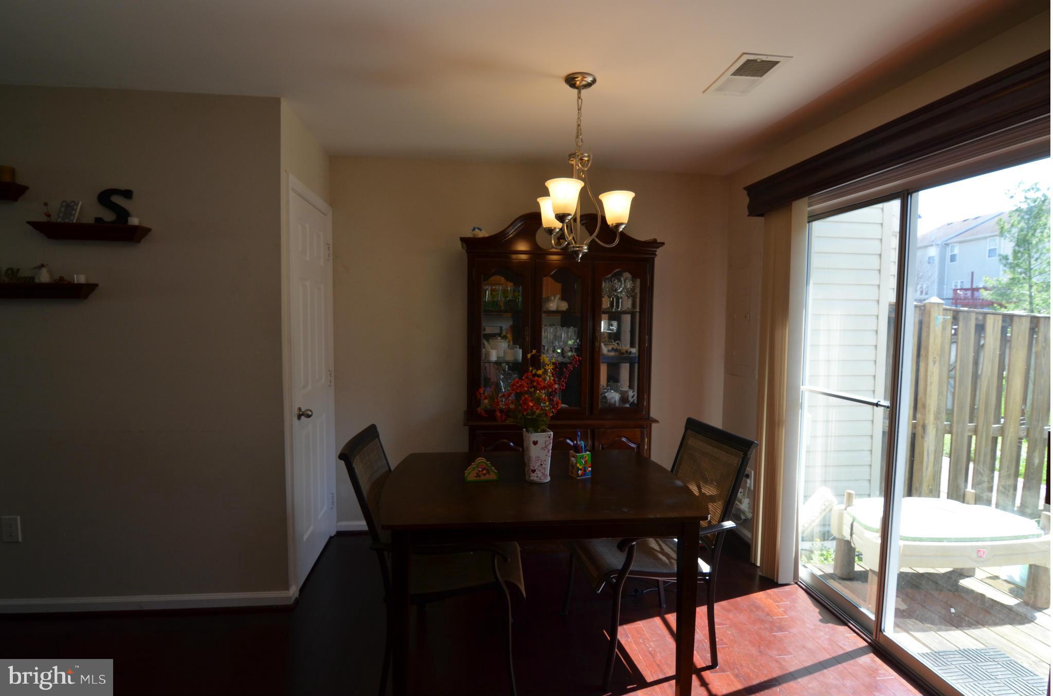 14817 Bolton Road Centreville, VA 20121 - Photo 11 of 27 Dining Room
