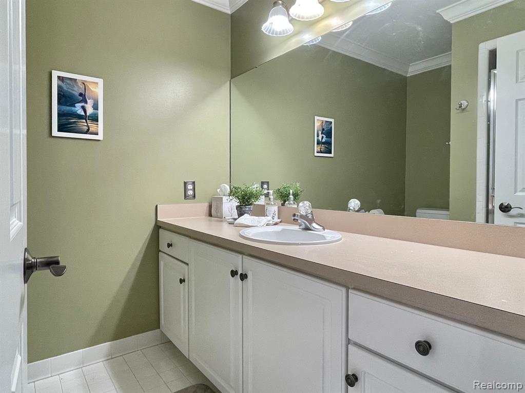 883 Snowmass Drive Rochester Hills, MI 48309 - Photo 30 of 44