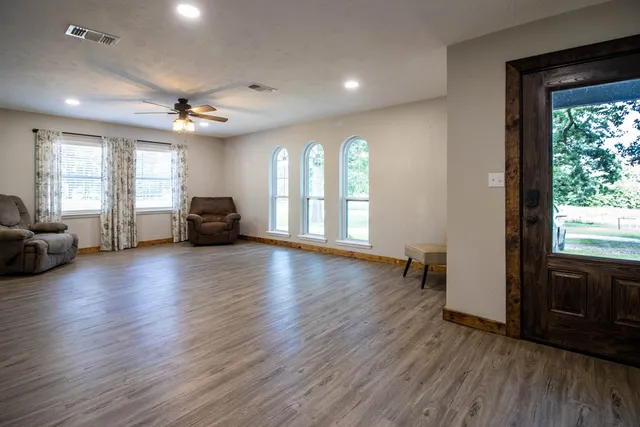 $584,999 | 492 Other, Maud, TX 75567