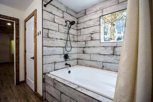 $584,999 | 492 Other, Maud, TX 75567