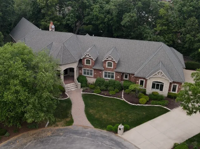 $1,799,000 | 50 Elizabeth Lane, Palos Park, IL 60464