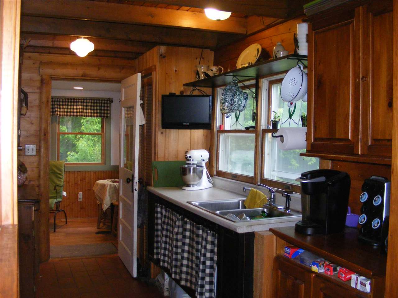 32 Hayes Road Shelburne, NH 03581 - Photo 3 of 26