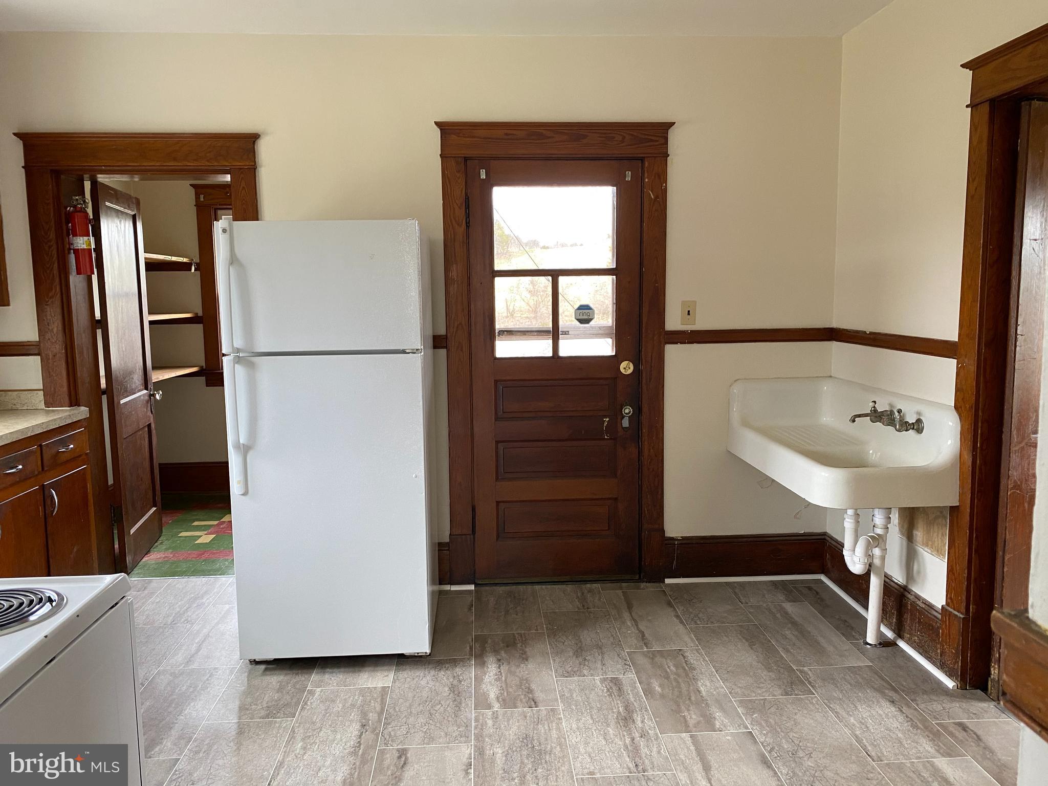 308 Gainesboro Road Winchester, VA 22603 - Photo 8 of 17