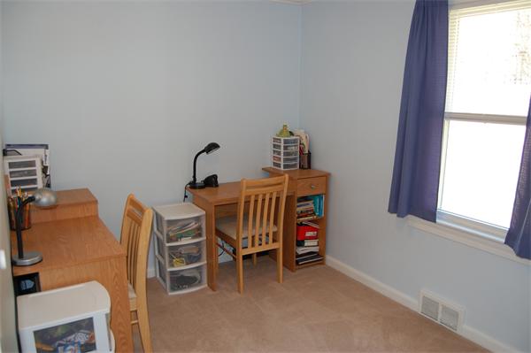 46 Meadowbrook Road Chelmsford, MA 01863 - Photo 15 of 21