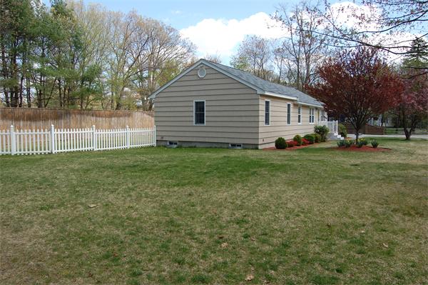 46 Meadowbrook Road Chelmsford, MA 01863 - Photo 3 of 21