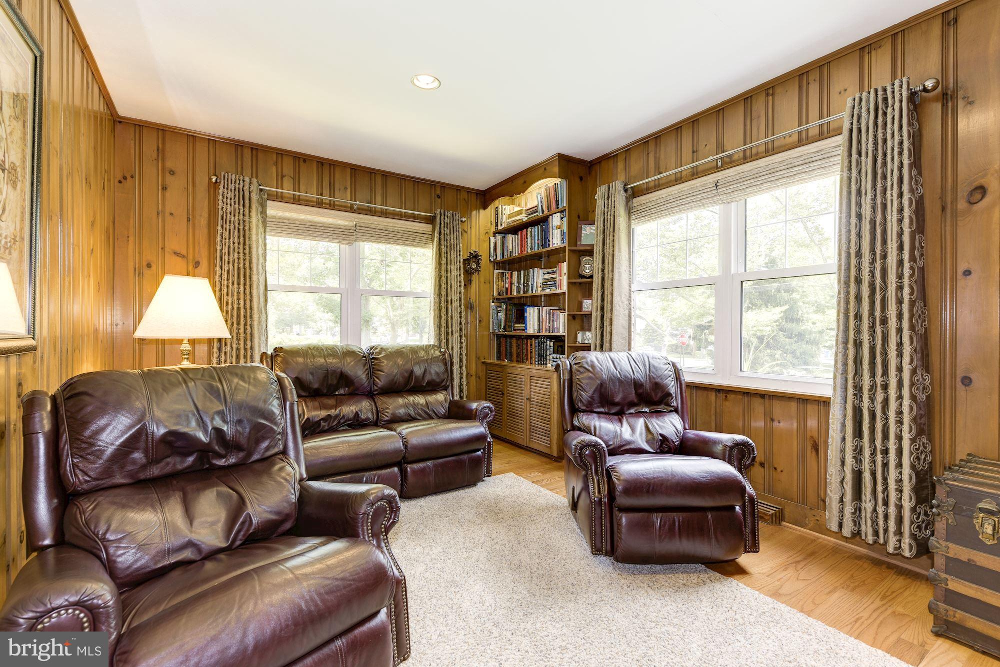 102 St Davids Road Cherry Hill, NJ 08002 - Photo 21 of 35 Den / Office