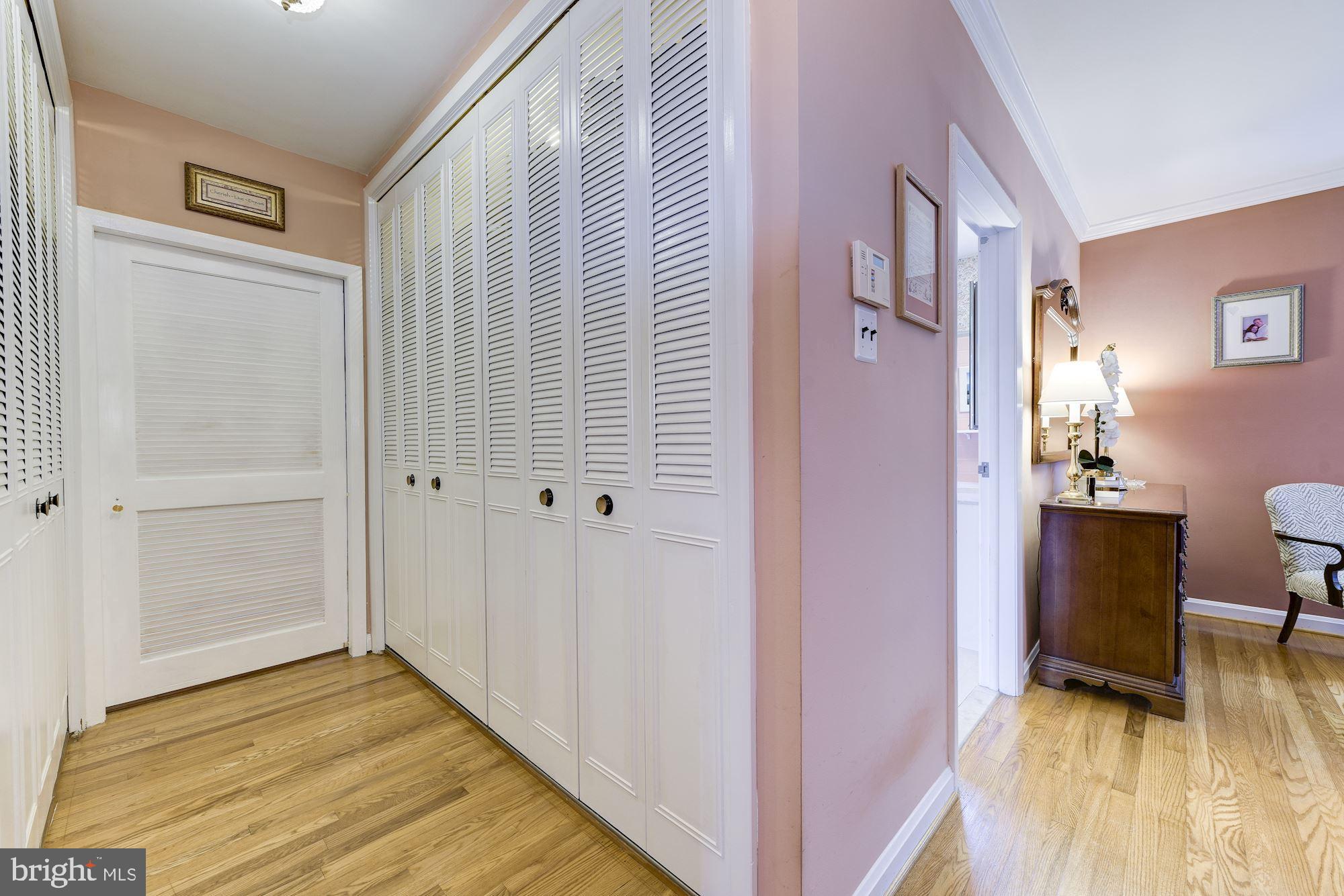 102 St Davids Road Cherry Hill, NJ 08002 - Photo 26 of 35 Master - Custom Closet Organizers