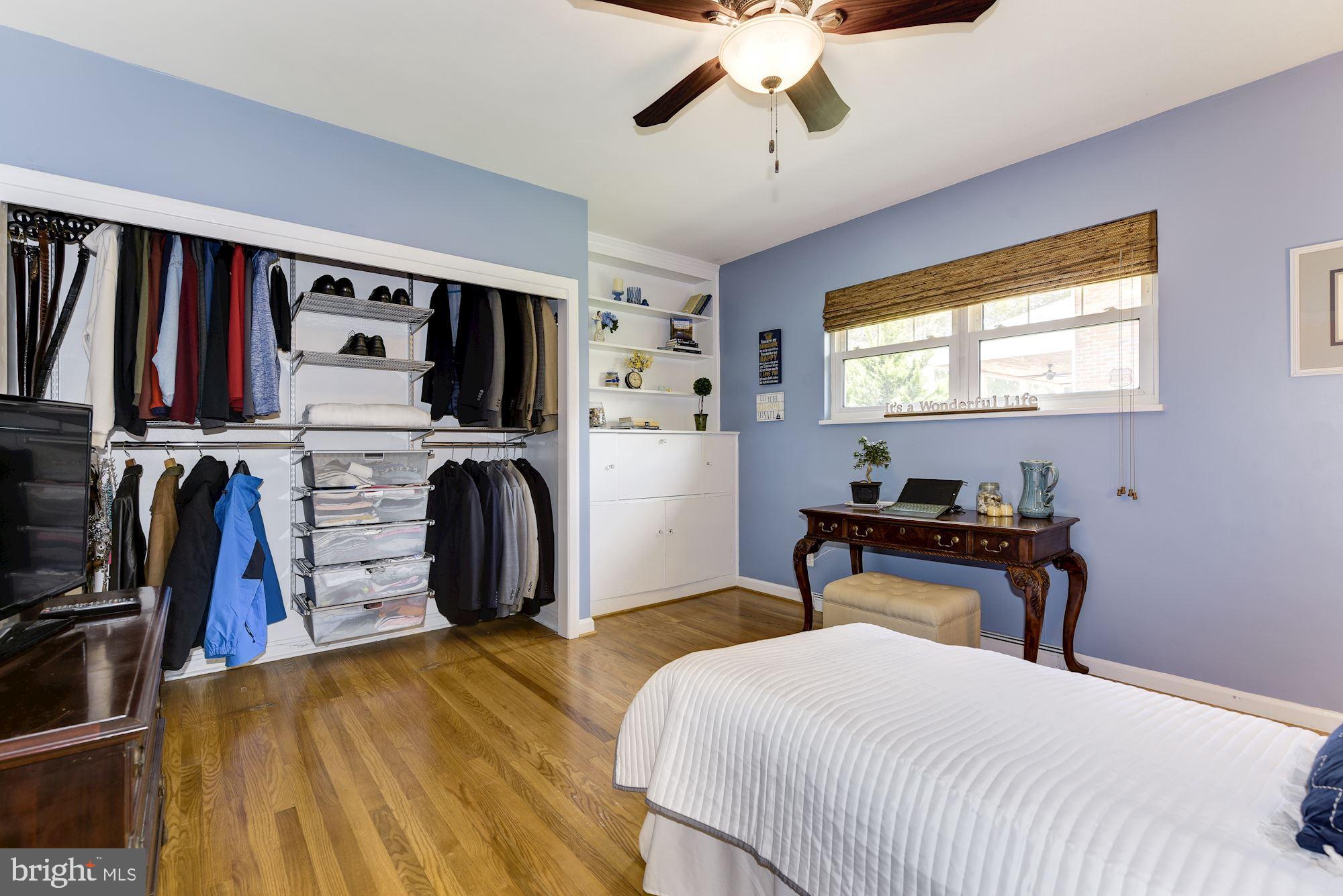 102 St Davids Road Cherry Hill, NJ 08002 - Photo 30 of 35 3rd Bedroom with Built Ins