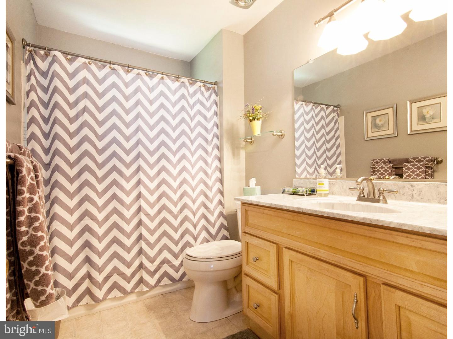 605 Linnet Road Norristown, PA 19403 - Photo 15 of 25 Bathroom