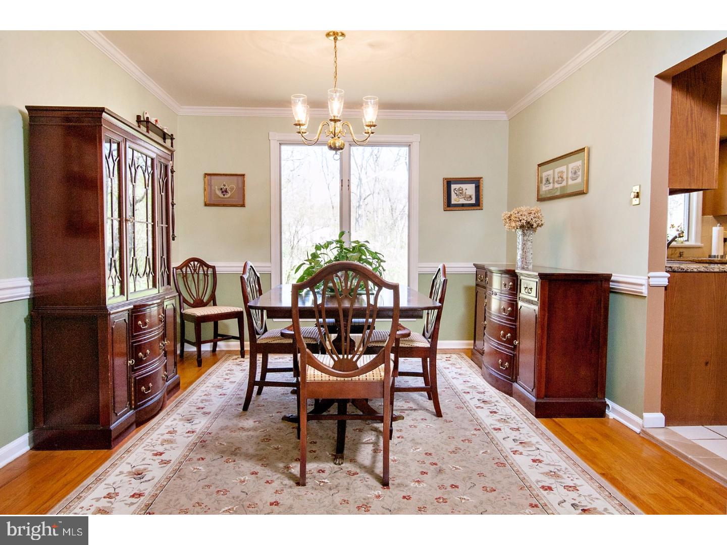605 Linnet Road Norristown, PA 19403 - Photo 4 of 25 Dining Room
