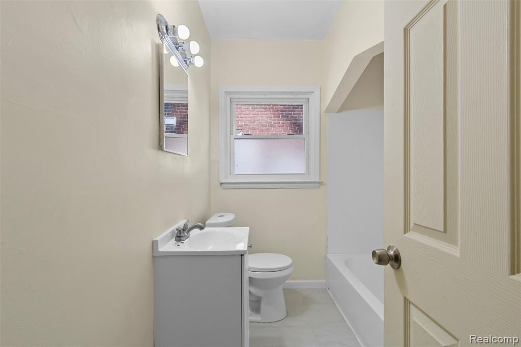 13575 Rutherford Street Detroit, MI 48227 - Photo 6 of 16