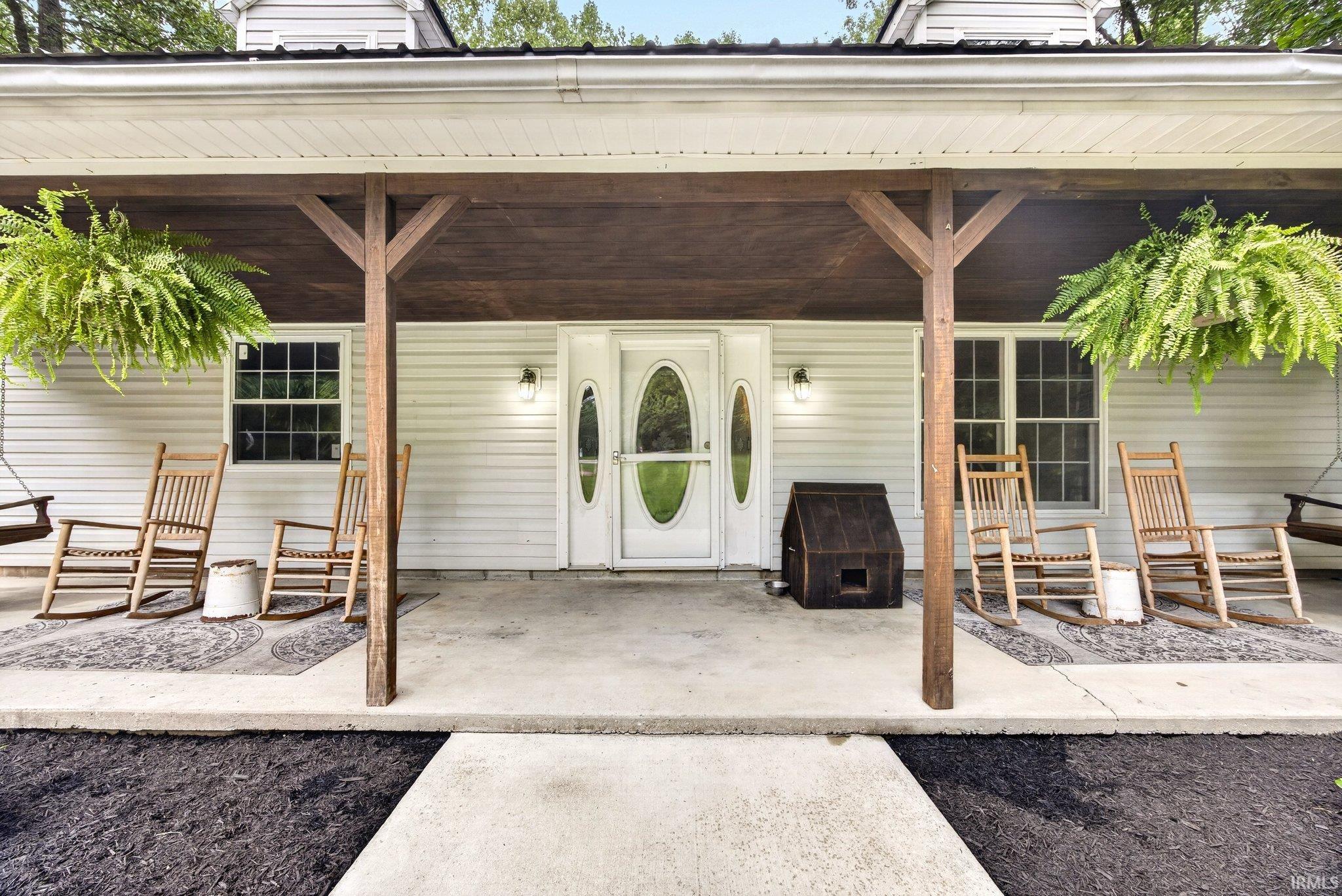 7275 North Ferry Road Bloomfield, IN 47424 - Photo 4 of 42 Gallery Image 4