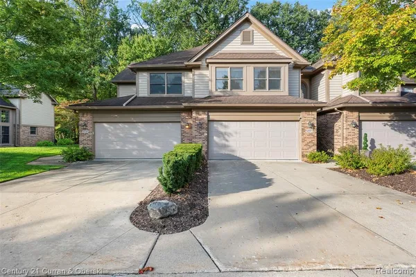 $429,900 | 5237 Royal Vale Lane, Dearborn, MI 48126