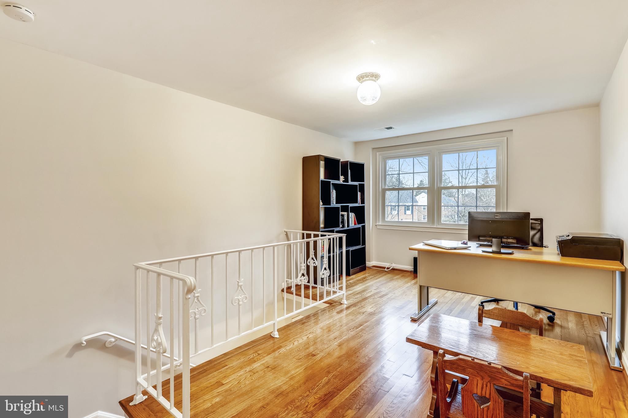 8821 Cold Spring Road Potomac, MD 20854 - Photo 17 of 33