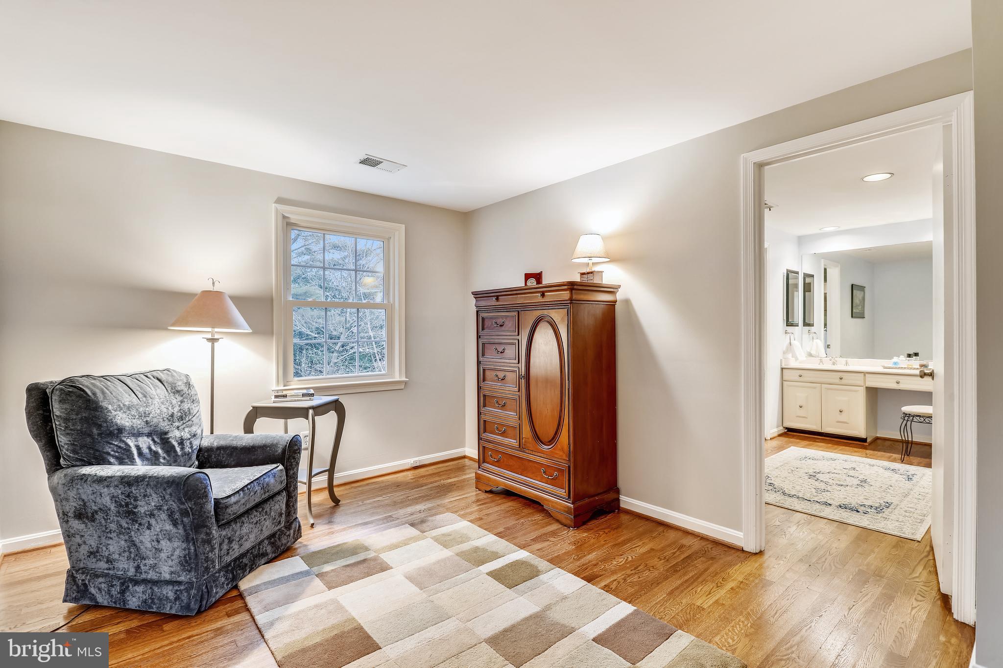 8821 Cold Spring Road Potomac, MD 20854 - Photo 22 of 33