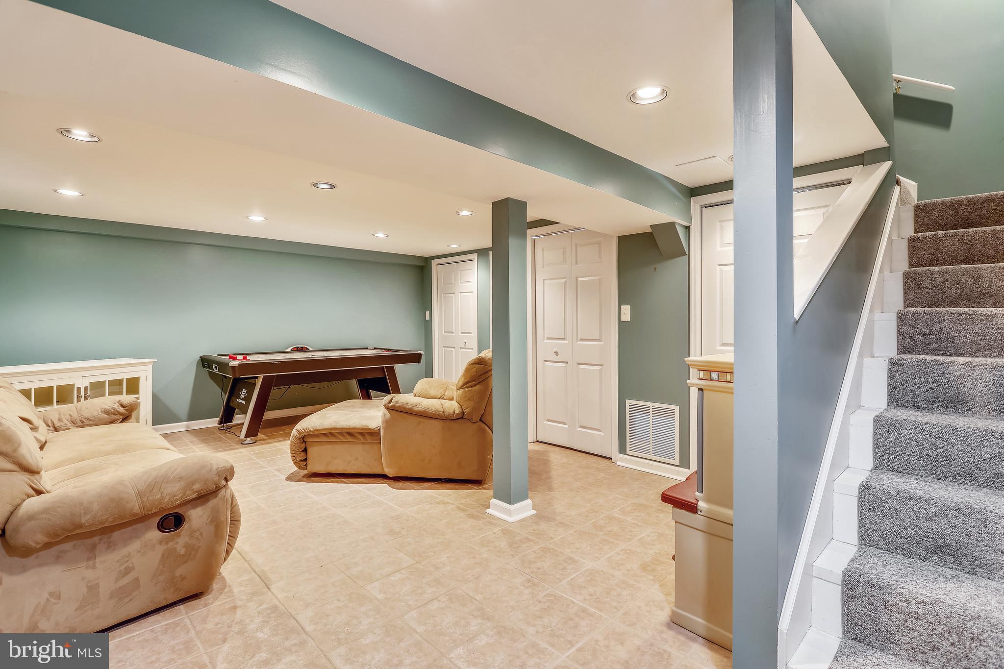 8821 Cold Spring Road Potomac, MD 20854 - Photo 29 of 33