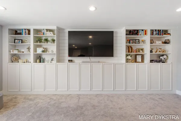 $450,000 | 14482 Tupelo Drive, West Olive, MI 49460