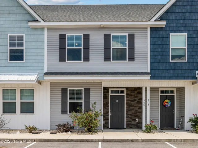 $2,000 | 306 Starfish Lane, Sneads Ferry, NC 28460