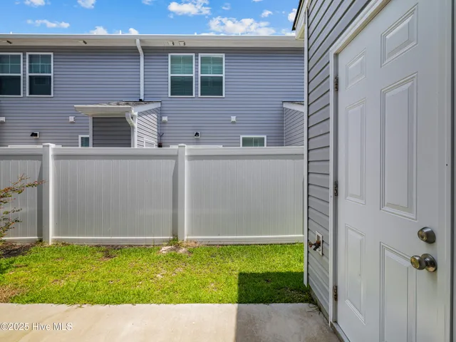 $2,000 | 306 Starfish Lane, Sneads Ferry, NC 28460